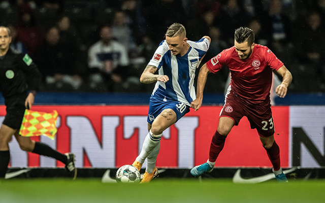  杜塞尔多夫攻防转换流畅，行云流水般配合破门