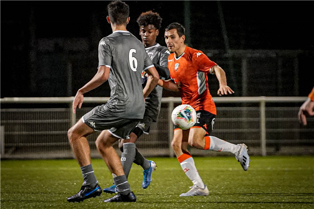 8868体育平台- 洛里昂门将神扑救主，险平布雷斯特  